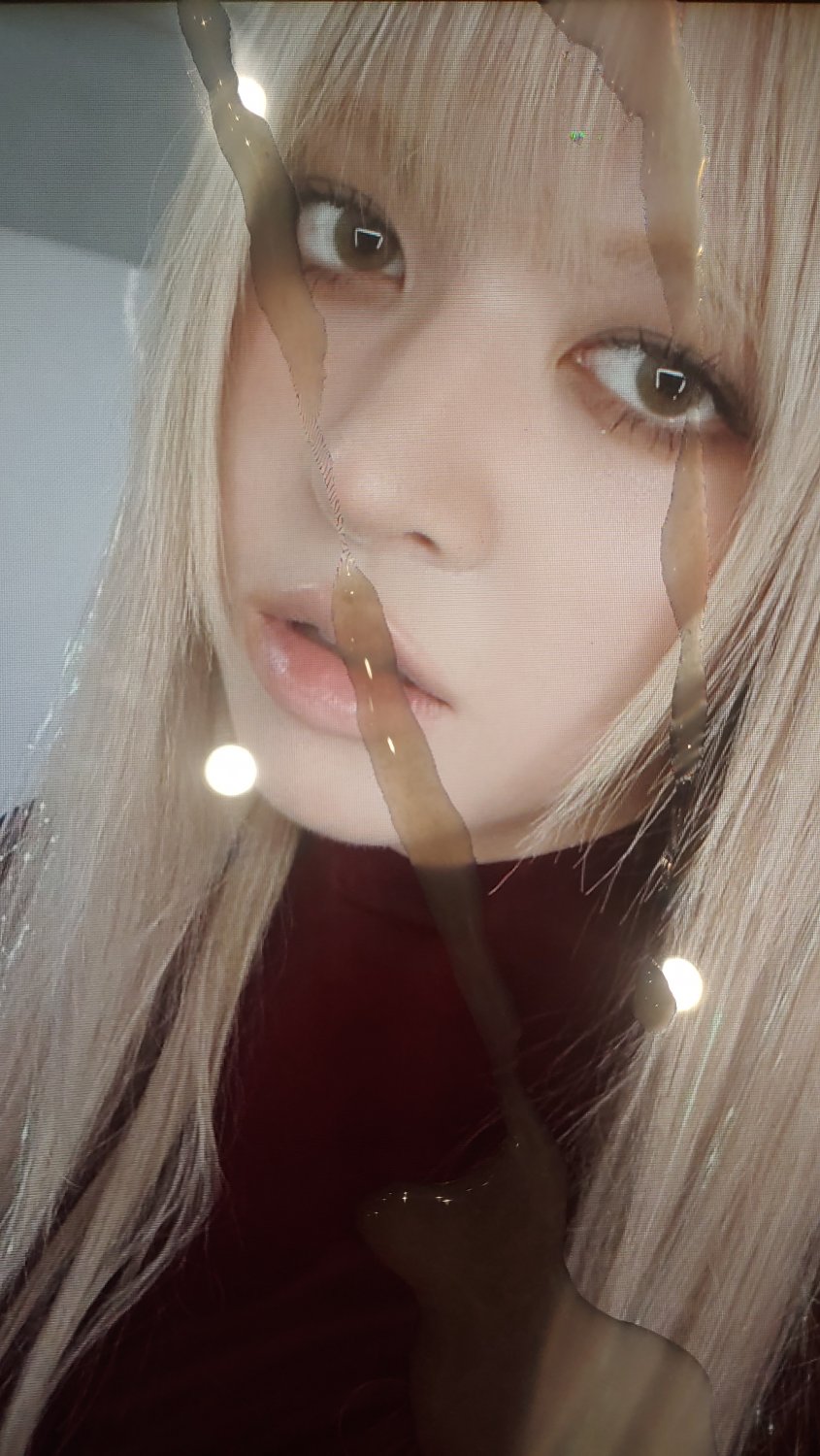 ROMcfdPH nmixx lily cumtribute 02.jpg